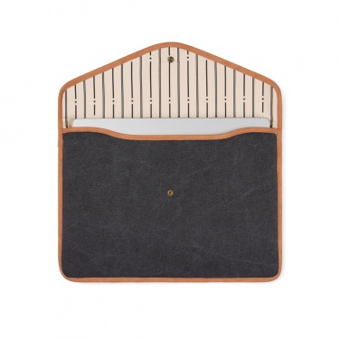 Logotrade Firmengeschenke das Foto: VINGA Bosler 16" Laptop-Tasche aus GRS recyceltem Canvas